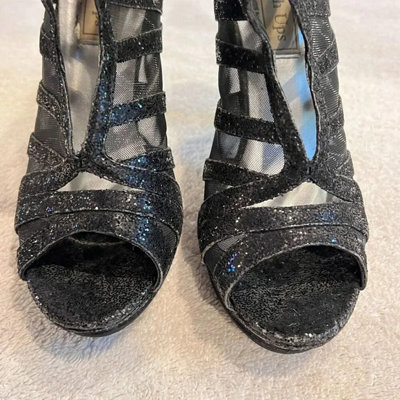 Touch Ups Womens Black Strappy Platform Heels Open Toe Sz 7M Back Zip Sandals - Picture 7 of 14